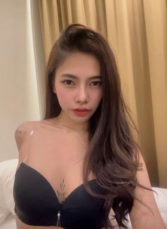 Flo - escort in Kuala Lumpur Photo 11 of 16