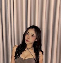 Flooo - escort in Bali Photo 1 of 5