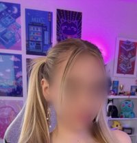 Flora Cecile - escort in Bratislava Photo 1 of 3