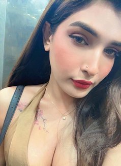 Florena - escort in Bangalore Photo 4 of 8