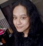 Florence Bee - Acompañante transexual in New Delhi Photo 4 of 4