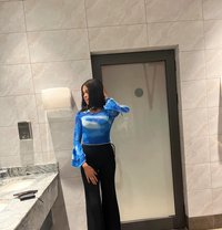 Florence - escort in Accra