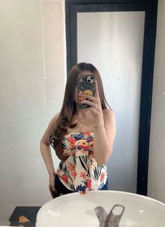 Florencia - escort in Jakarta Photo 6 of 8