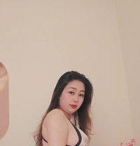 Floria - escort in Singapore