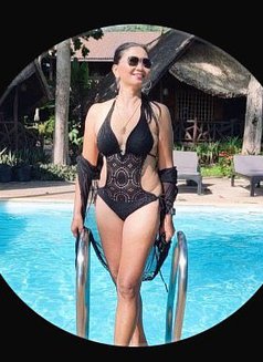 Florida - masseuse in Pattaya Photo 2 of 2