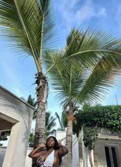 Flower - masseuse in Nairobi Photo 1 of 9