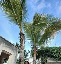 Flower - masseuse in Nairobi