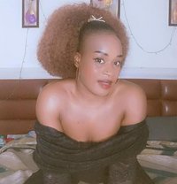 Flower - escort in Noida Photo 1 of 5