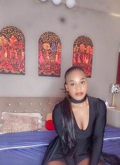 Flower - escort in Noida Photo 1 of 9