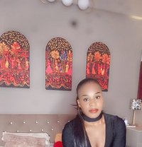 Flower - puta in Noida Photo 1 of 9