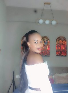 Flower - escort in Noida Photo 7 of 9