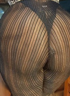 Floxy Sharon - adult performer in Accra Photo 5 of 5