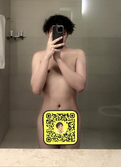 Fluky Femboy - Male escort in Al Manama Photo 10 of 10