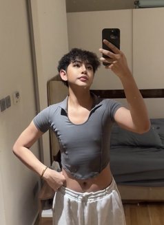 Fluky Femboy - Male escort in Al Manama Photo 4 of 8