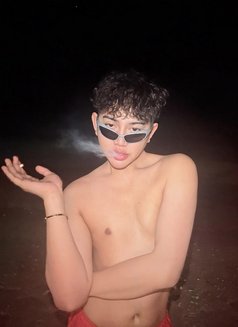 Fluky Femboy - Male escort in Doha Photo 1 of 3