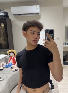 Fluky Femboy - Male escort in Khobar Photo 8 of 9