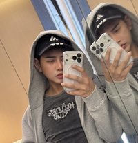 Fluky Femboy - Male escort in Riyadh Photo 10 of 10