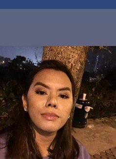 Flutos Miranda Your virtual escort from - Transsexual escort in Hong Kong Photo 3 of 6