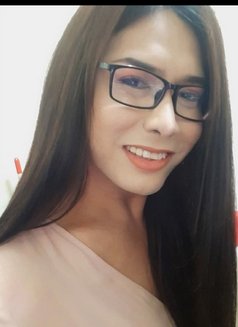 Fly Helga - Transsexual escort in Kuala Lumpur Photo 2 of 4