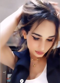Flyera - Transsexual escort in Gurgaon Photo 3 of 6