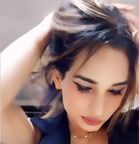 Flyera - Transsexual escort in Gurgaon