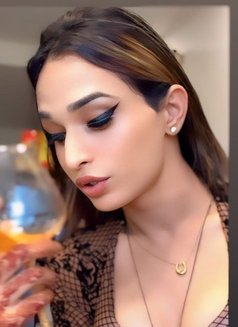 Flyera - Transsexual escort in Gurgaon Photo 4 of 6