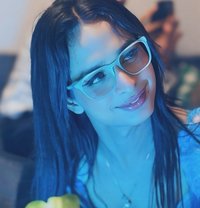 Flyera - Transsexual escort in Gurgaon