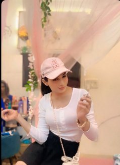 Flyera - Transsexual escort in Gurgaon Photo 11 of 15