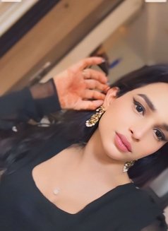 Flyera - Transsexual escort in Gurgaon Photo 14 of 15