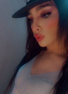 Fofo - Male escort in Riyadh Photo 2 of 3