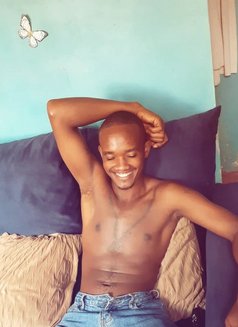 Foks - Masajista in Mombasa Photo 1 of 5