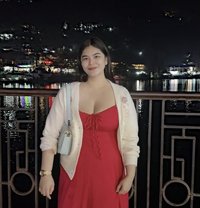 Fon Orawan - puta in Gurgaon