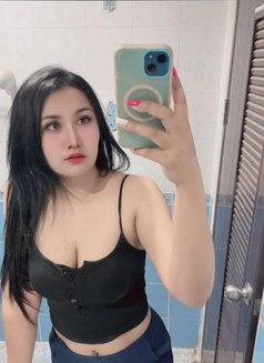 Fon - escort in Muscat Photo 5 of 5