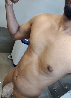 For Couples & Girls - Acompañantes masculino in Colombo Photo 8 of 9