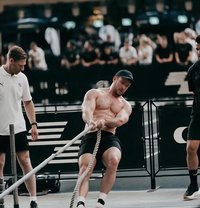 For Females & Couples 🇩🇪 - Acompañantes masculino in Bangkok