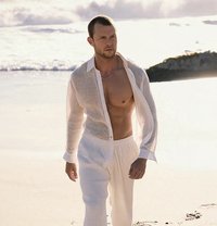 Lucas XXL for Females & Couples 🇩🇪 - Male escort in Bangkok