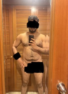 For Massage - Acompañantes masculino in Colombo Photo 3 of 3