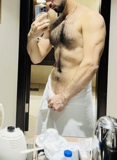 Hot Man {Women &couples}Whatsap me - Acompañantes masculino in Doha Photo 4 of 10
