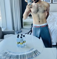 Erotic massage {Women &couples} - Male escort in Doha Photo 10 of 10