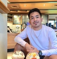 MeetUP/CamShow - Male escort in Manila