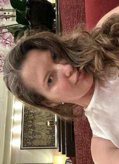 Foreign Russian Escort in Bangkok J - puta in Bangkok Photo 8 of 16
