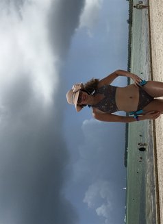 Foreign Russian Escort in Bangkok J - puta in Bangkok Photo 12 of 16