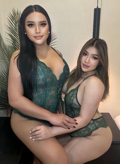 Four hands lady and ladyboy - Acompañantes transexual in Riyadh Photo 5 of 12