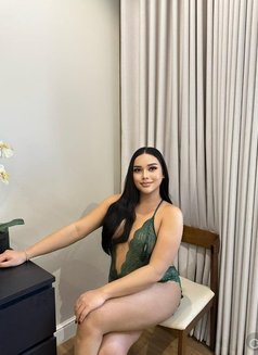 Professional massage and VVIP Service - Transsexual escort in Riyadh Photo 20 of 25