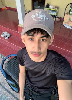 Fourhand - Male escort in Bali Photo 1 of 6