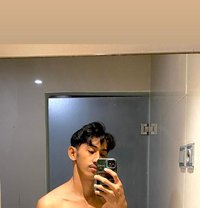 Fourhand - Male escort in Bali