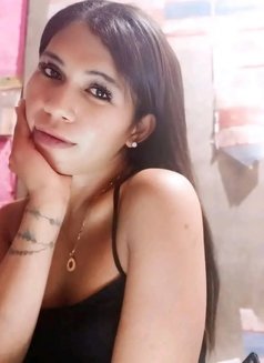 Foxkawaii22 - Transsexual escort in Manila Photo 6 of 7