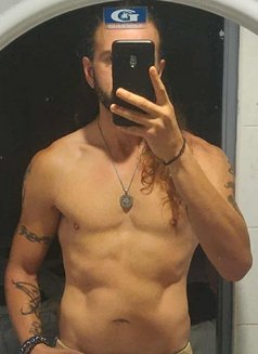 Foxthe Healer - Acompañante masculino in Hua Hin Photo 1 of 3