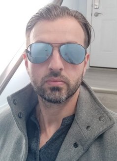 Foxthe Healer - Acompañante masculino in Hua Hin Photo 2 of 3