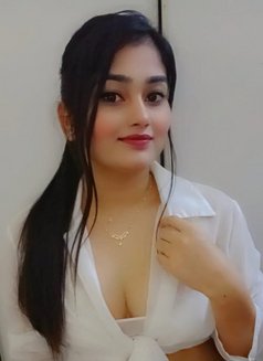 Fozia Hot - puta in Dubai Photo 6 of 7